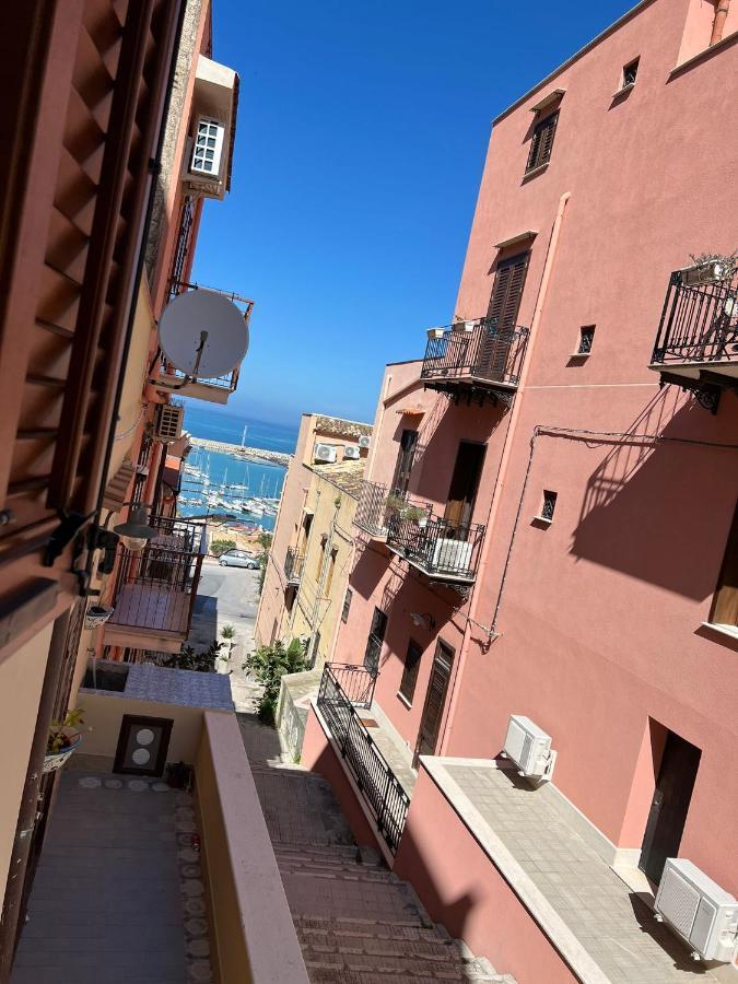 Luce del golfo Castellammare del Golfo Exterior foto