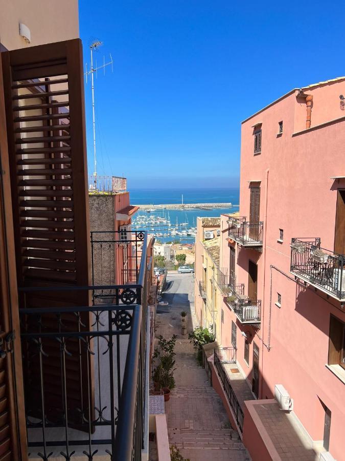 Luce del golfo Castellammare del Golfo Exterior foto